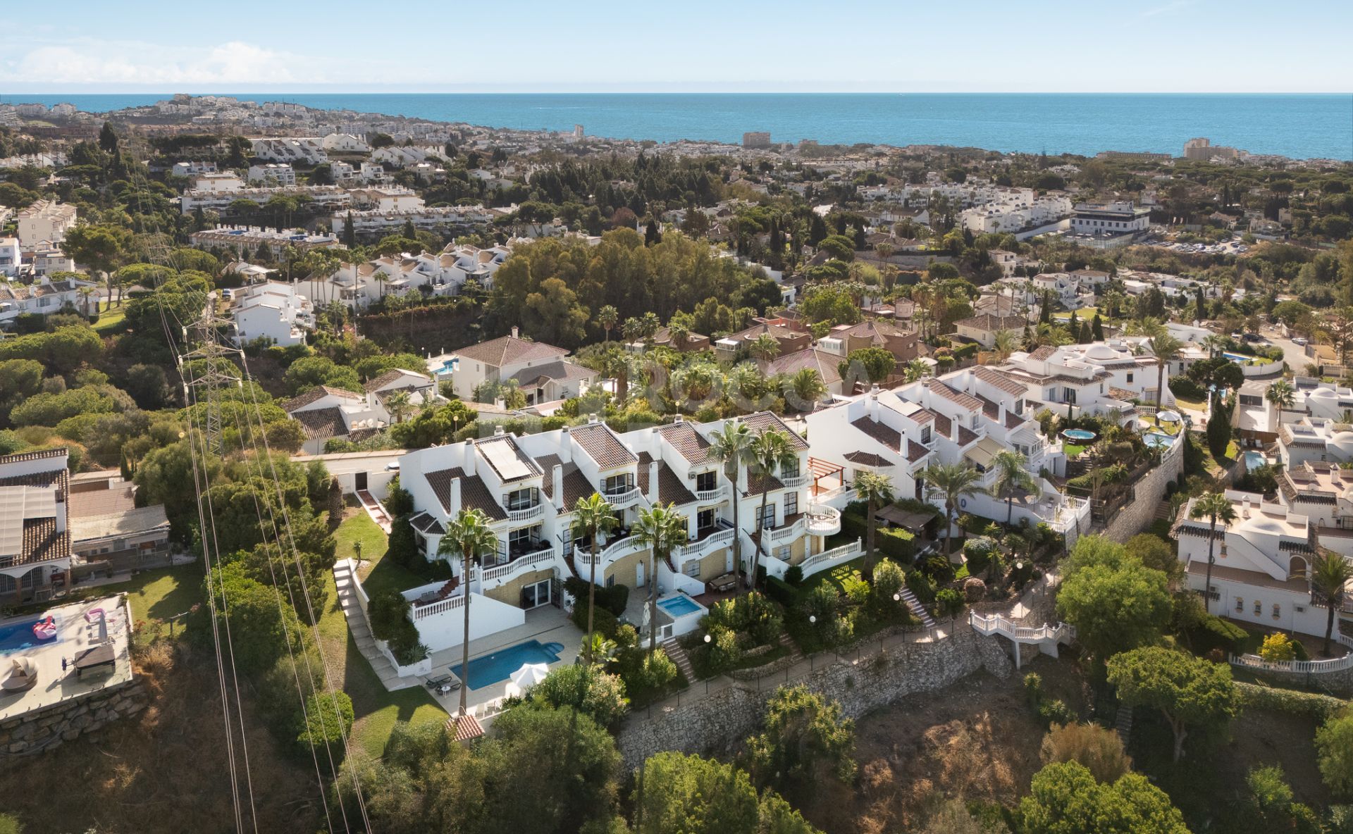 Spacious 4-Bed Townhouse in Calahonda with Panoramic Views and Private Pool