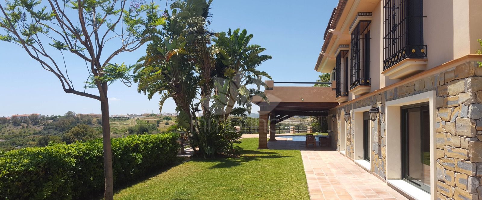 Finca in Estepona East, Estepona