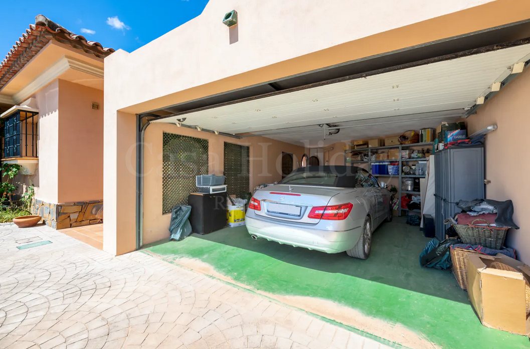 Finca in Estepona East, Estepona