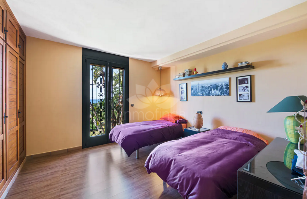 Finca in Estepona East, Estepona