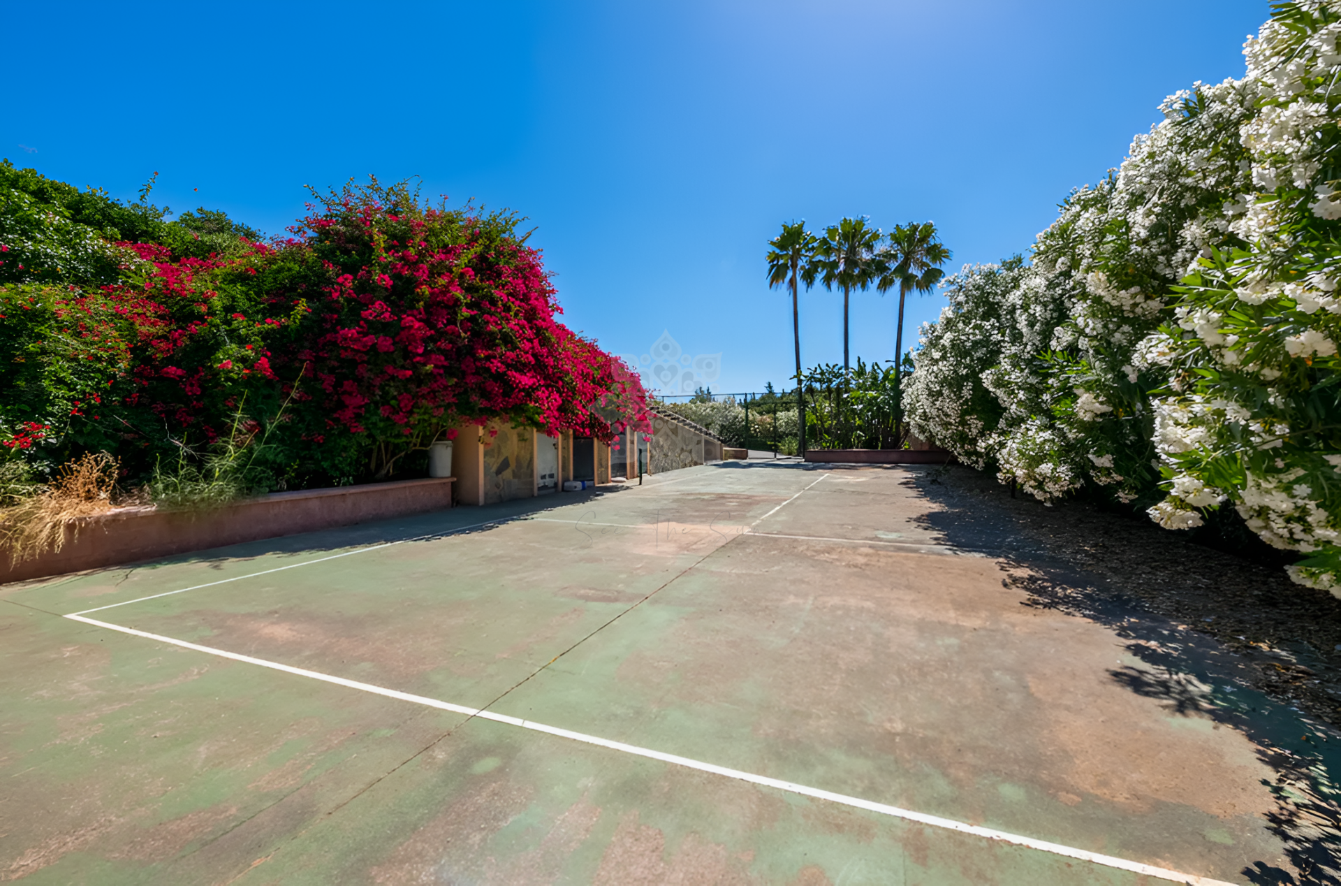 Villa in Estepona East, Estepona