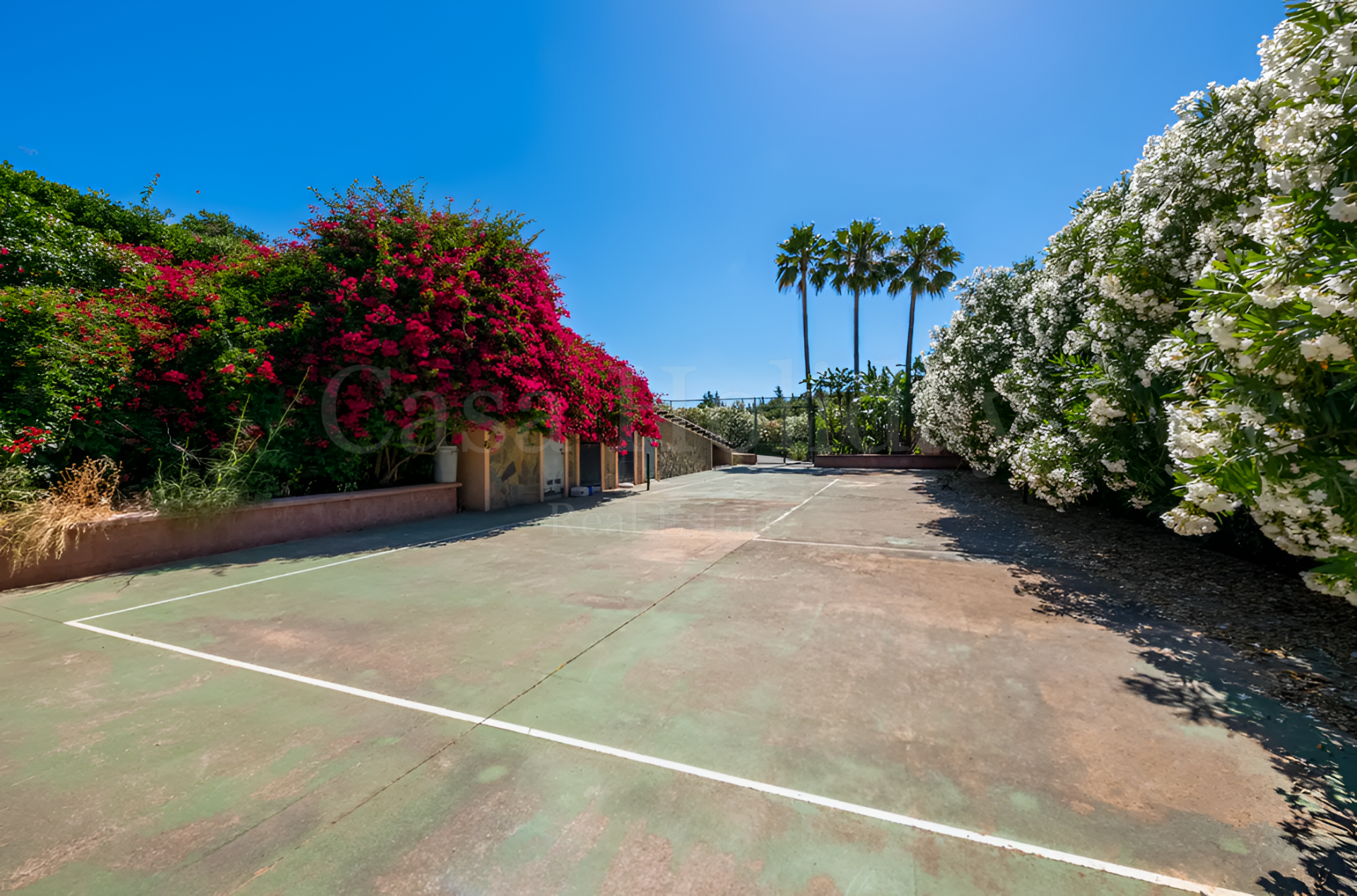 Villa in Estepona East, Estepona