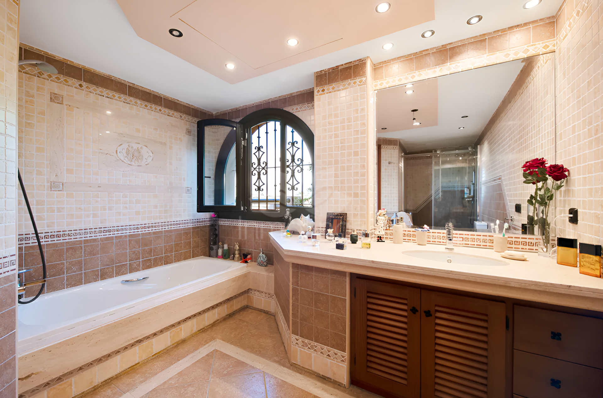 Villa en Estepona Este, Estepona
