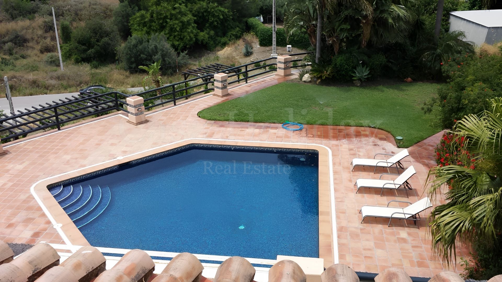 Villa in Estepona East, Estepona