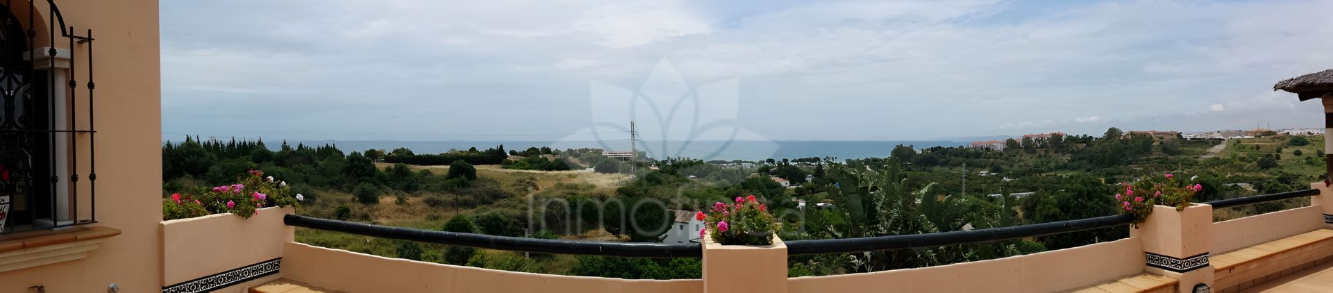Villa in Estepona East, Estepona