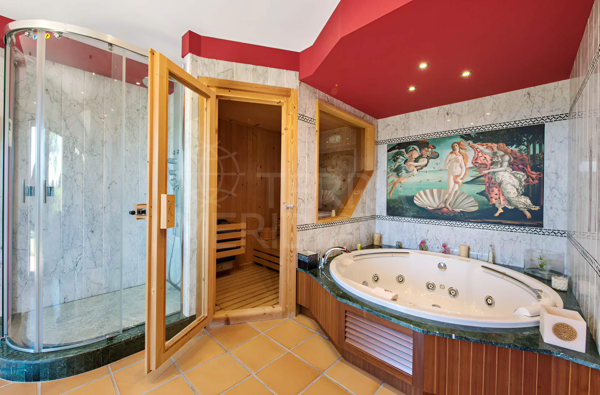 Villa in Estepona East, Estepona