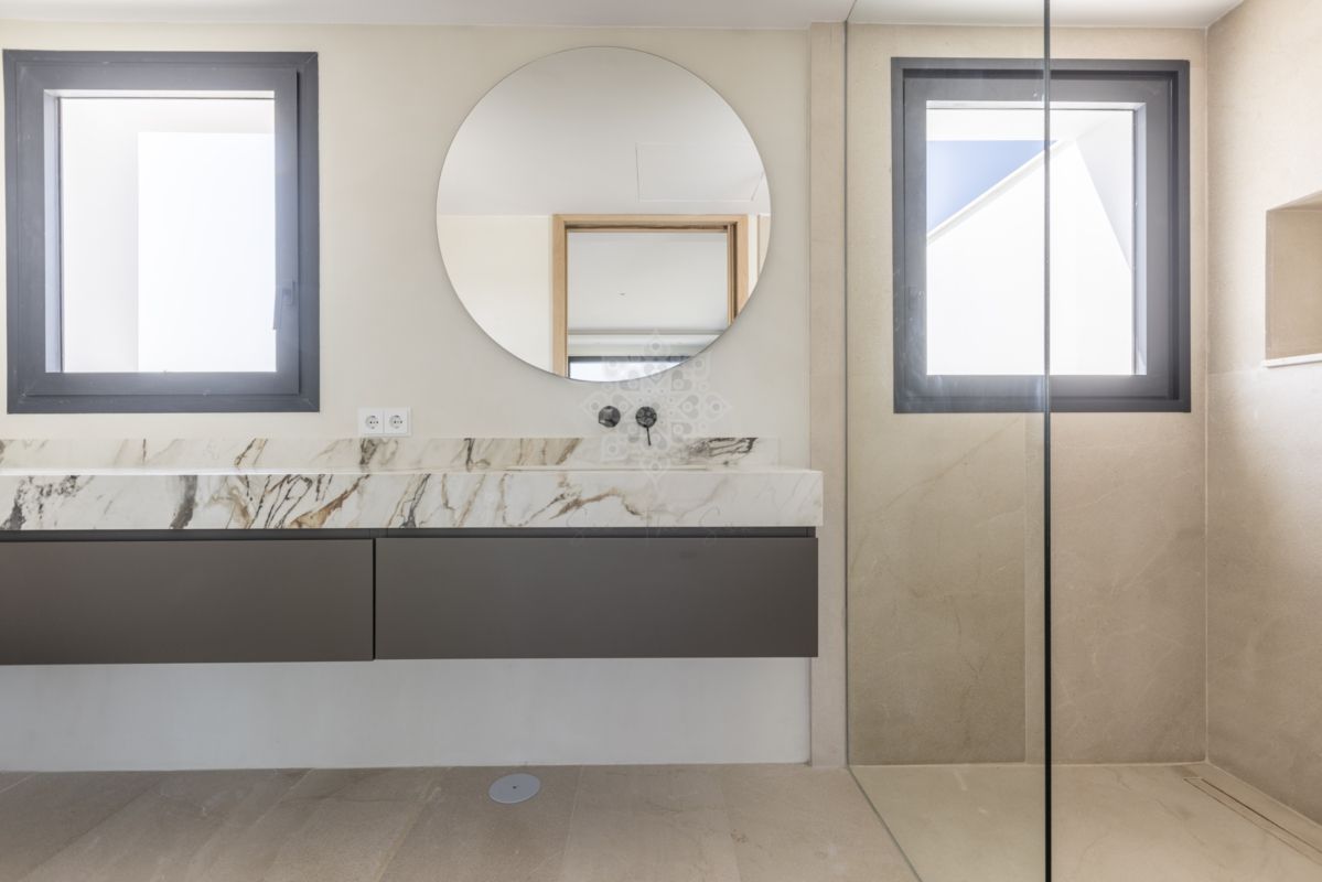 Villa in Almenara, Sotogrande