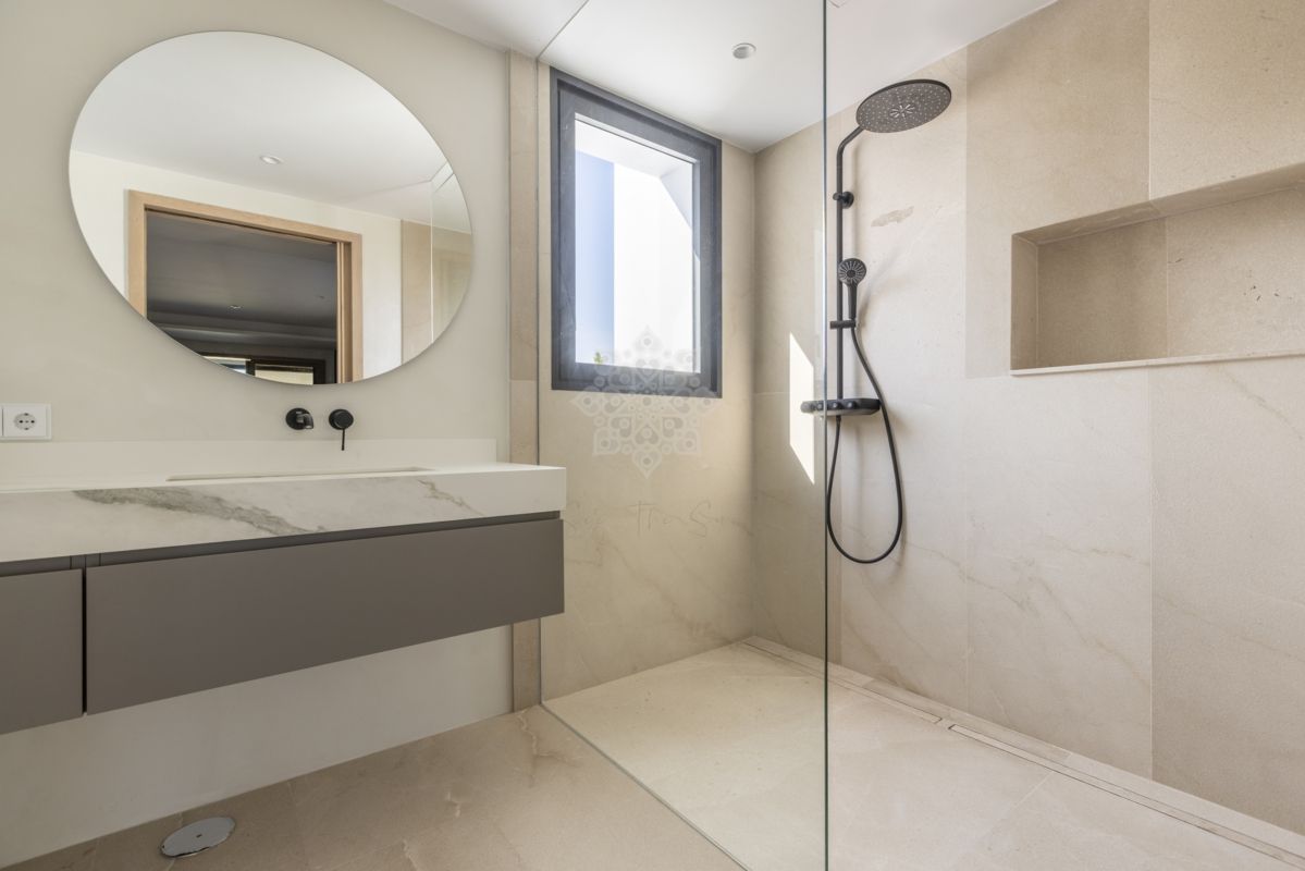 Villa in Almenara, Sotogrande