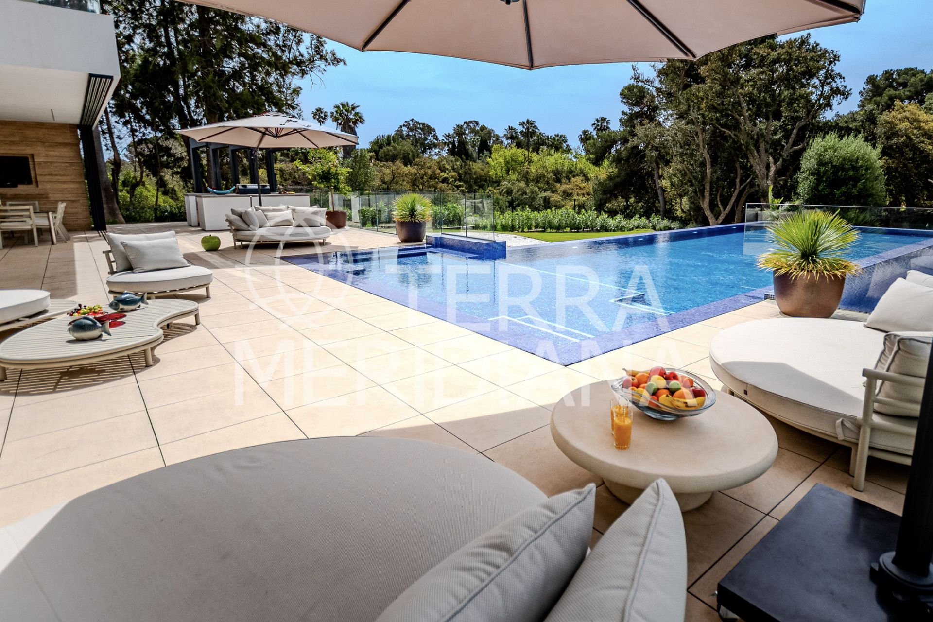 Villa in Kings & Queens, Sotogrande
