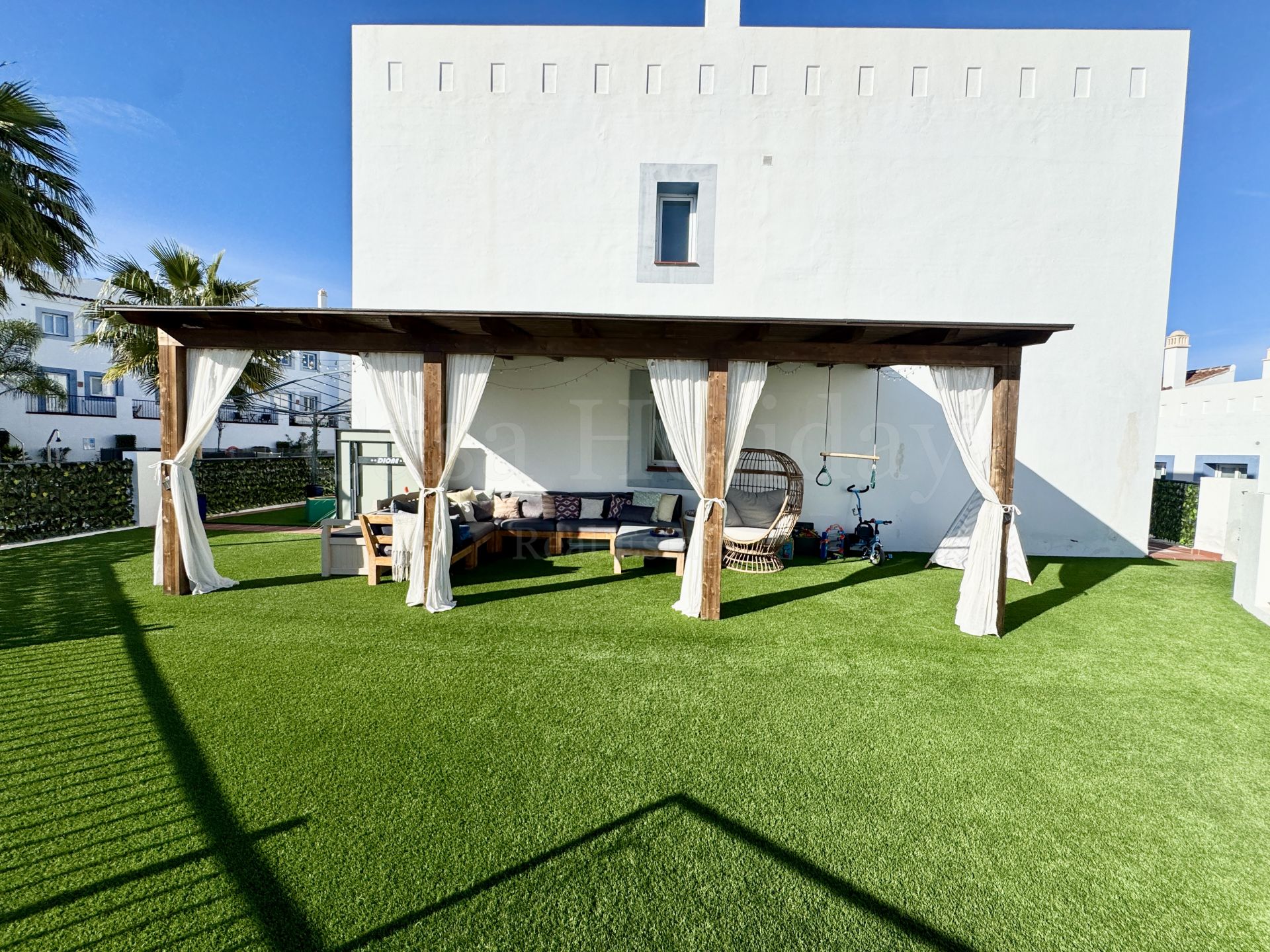 Apartamento en Paraiso Pueblo, Benahavis