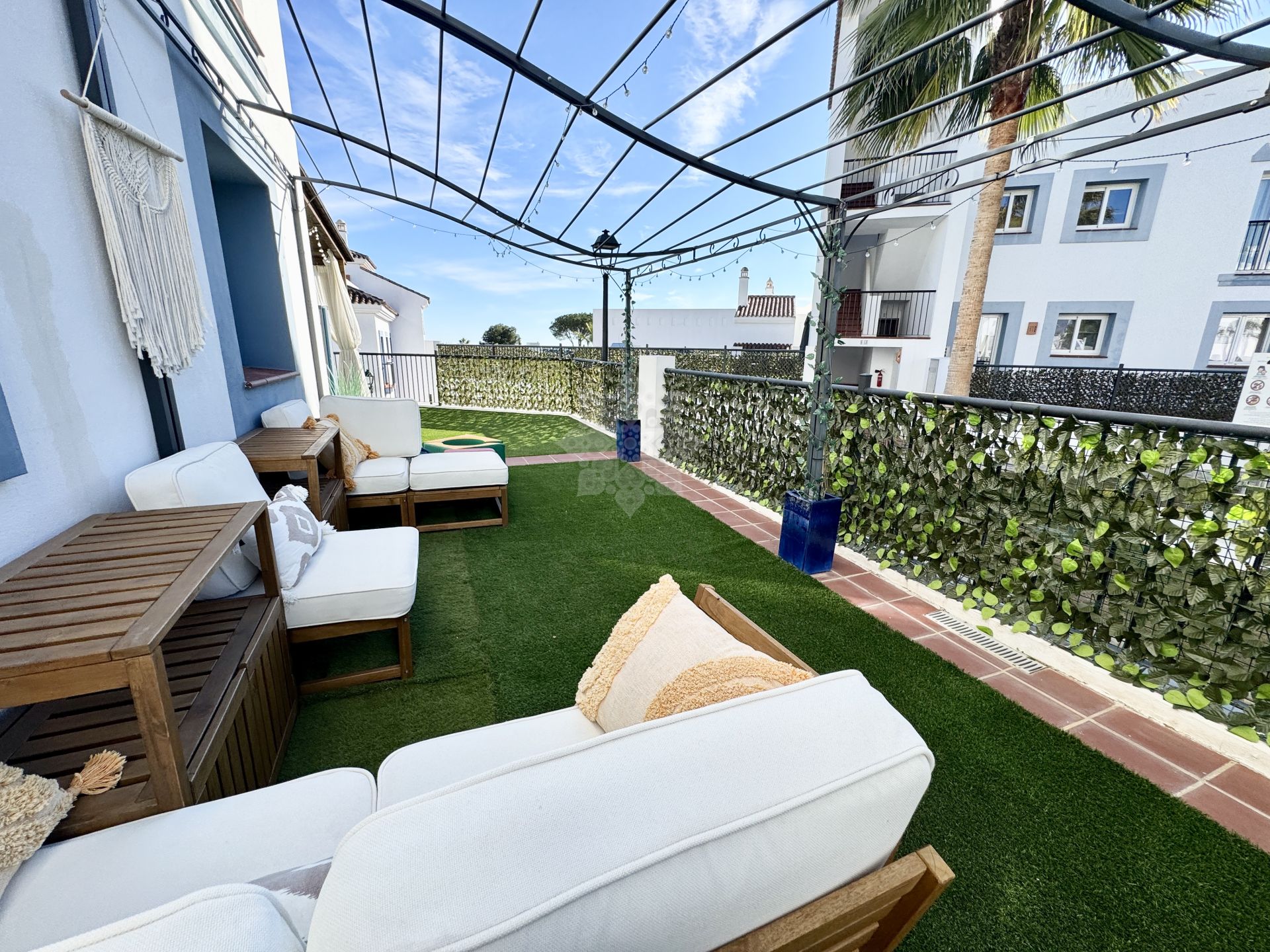 Apartment in Paraiso Pueblo, Benahavis