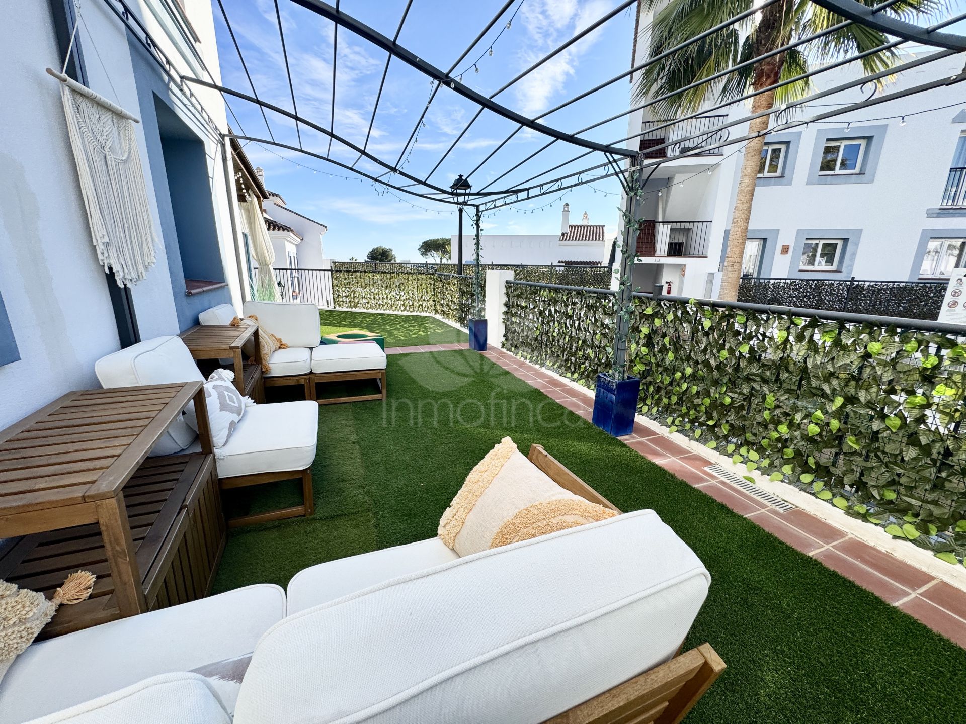 Apartment in Paraiso Pueblo, Benahavis