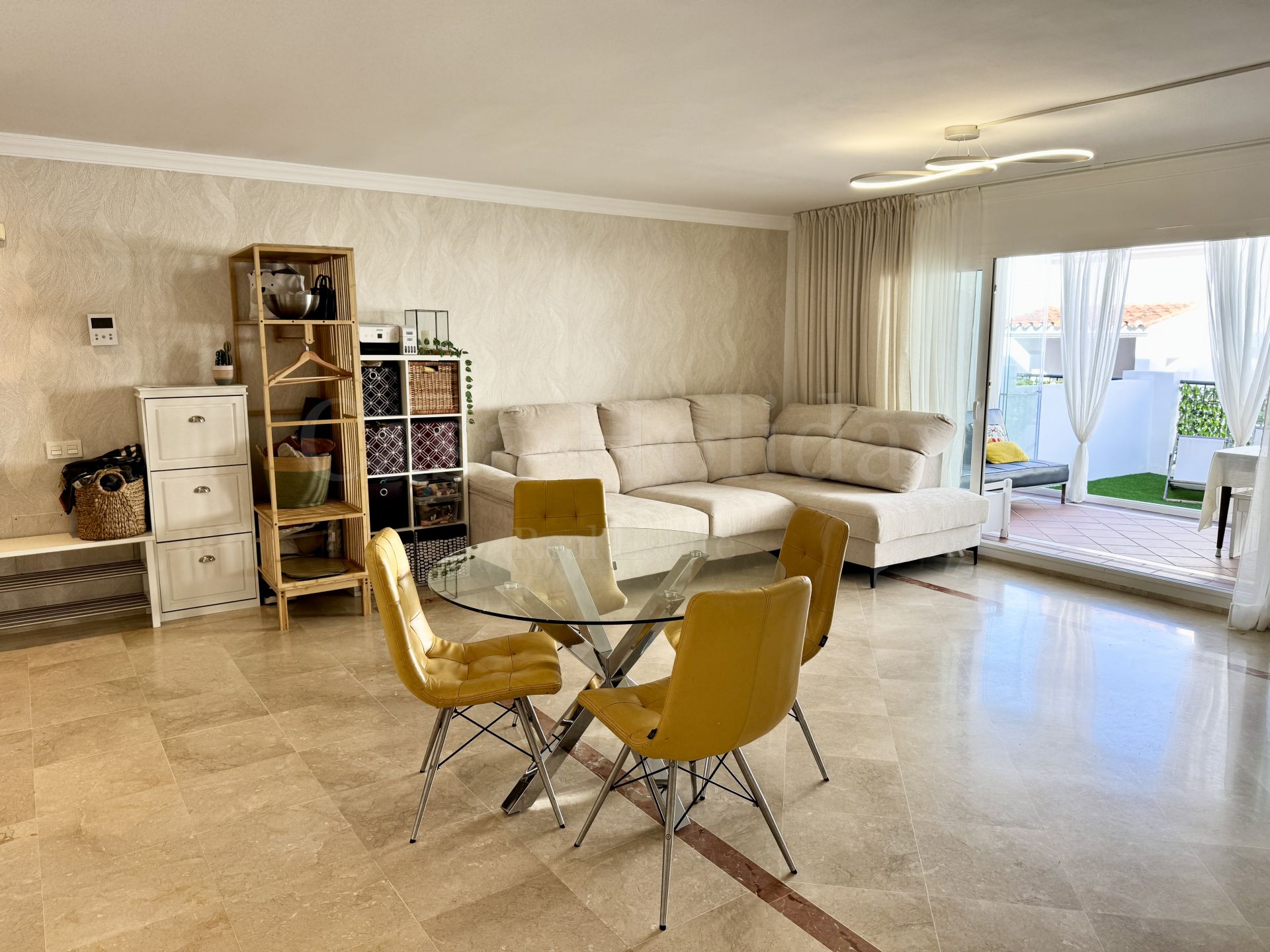Apartamento en Paraiso Pueblo, Benahavis