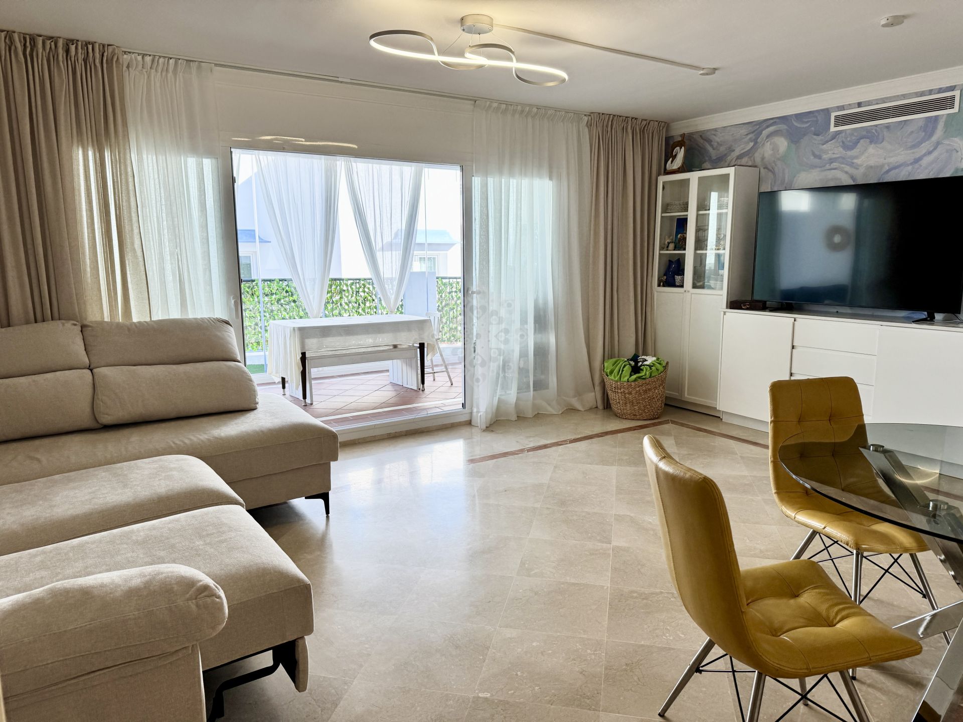 Apartment in Paraiso Pueblo, Benahavis