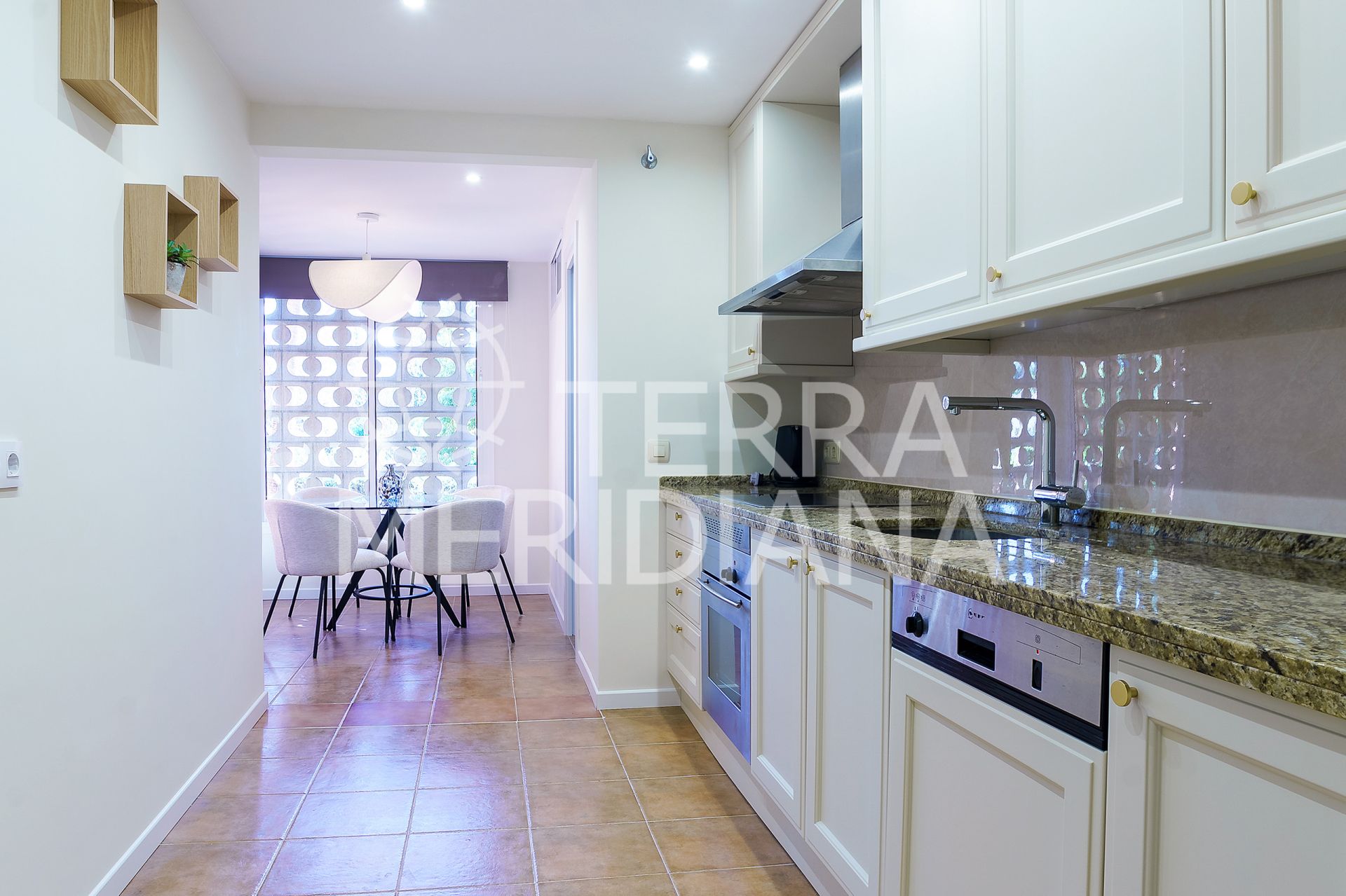 Ground Floor Apartment in El Embrujo Playa, Marbella