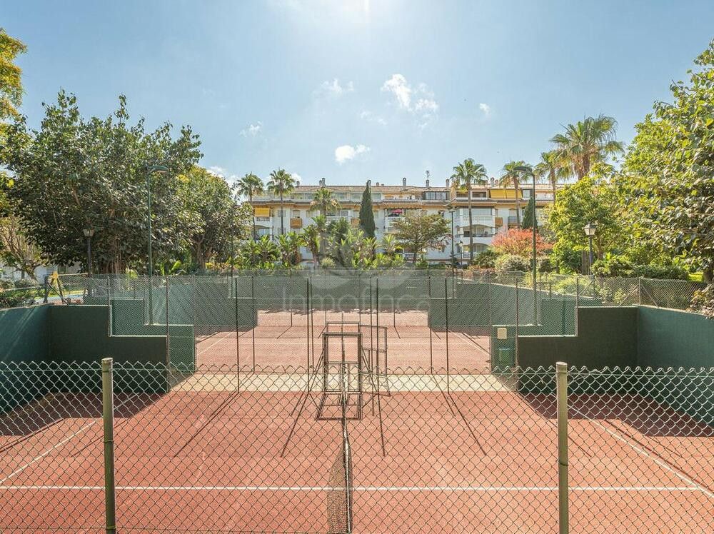 Ground Floor Apartment in La Dama de Noche, Marbella