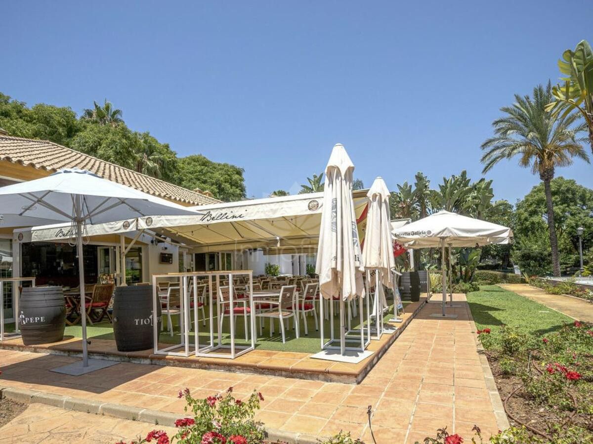 Ground Floor Apartment in La Dama de Noche, Marbella