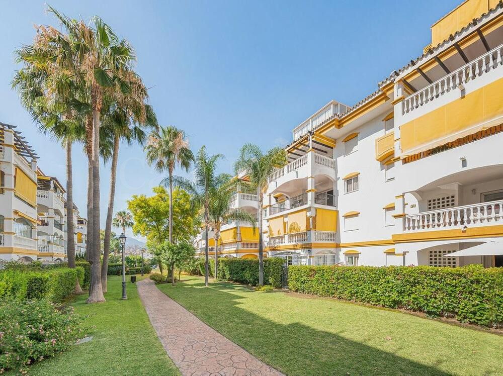 Apartamento Planta Baja en La Dama de Noche, Marbella