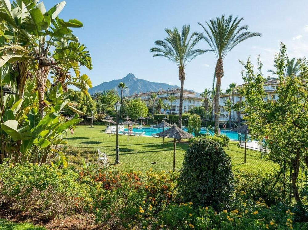 Apartamento Planta Baja en La Dama de Noche, Marbella