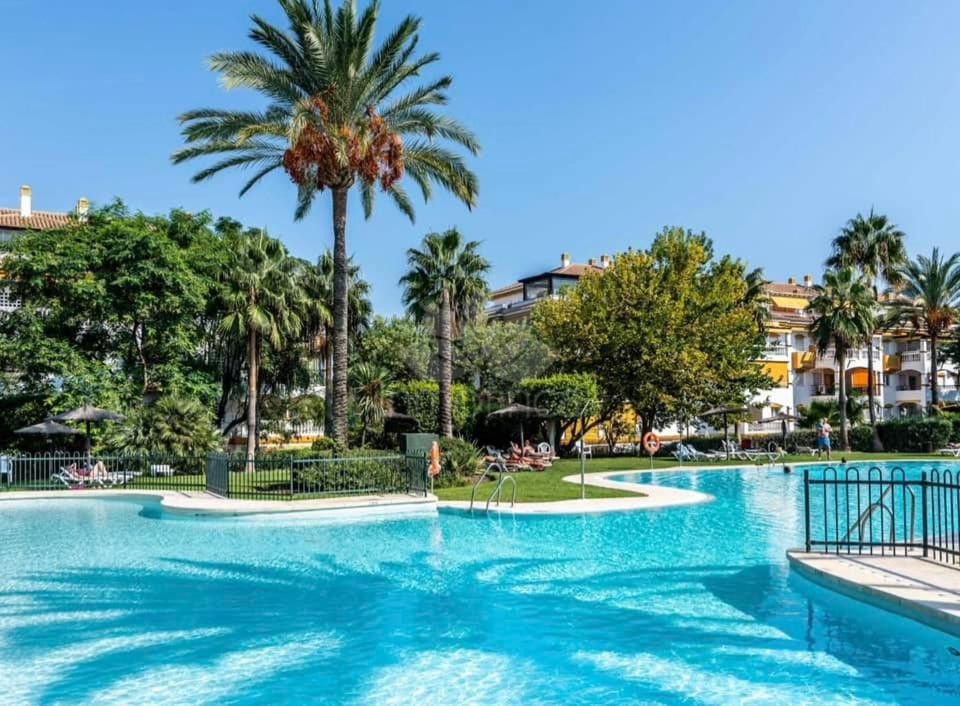 Ground Floor Apartment in La Dama de Noche, Marbella