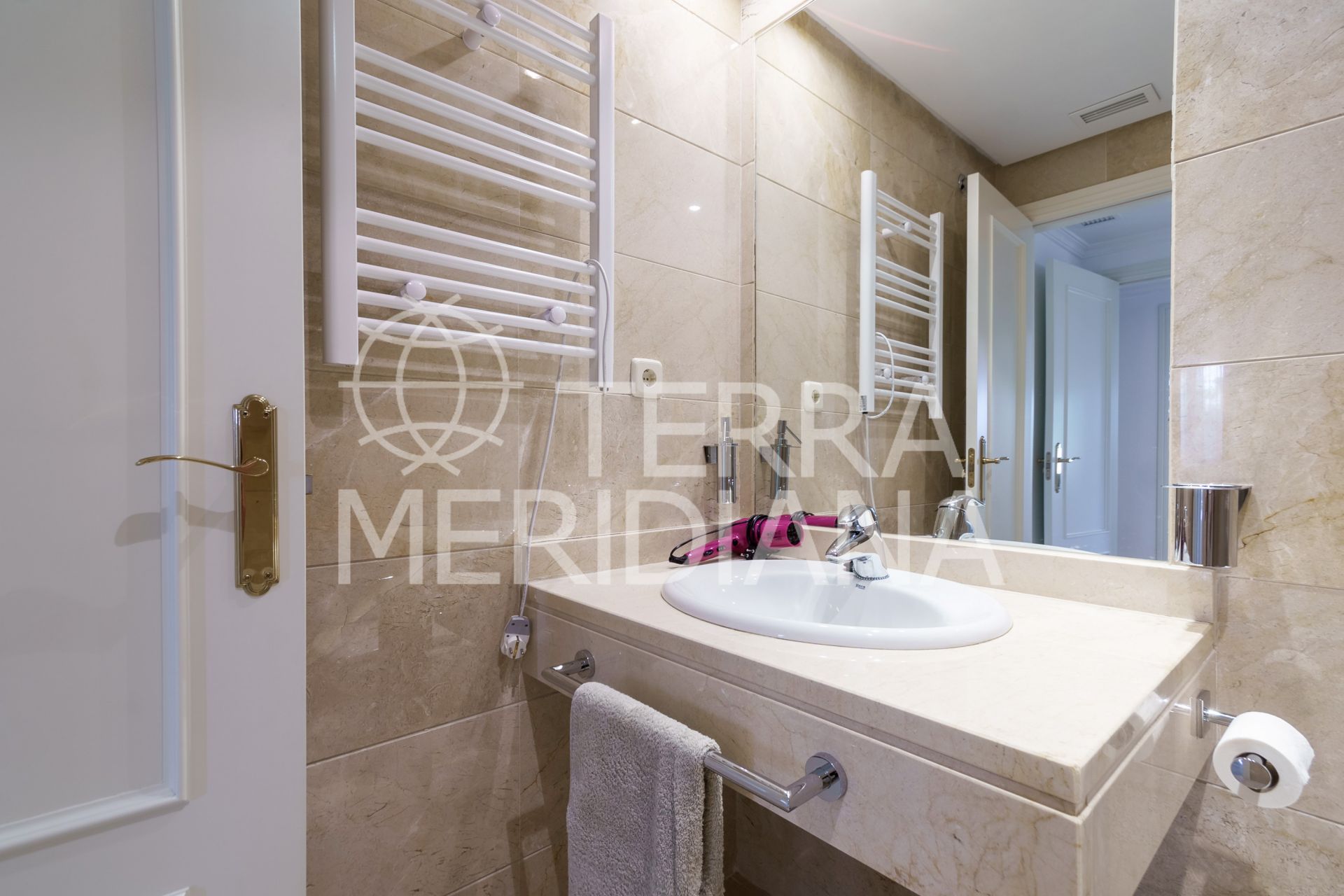 Ground Floor Apartment in La Dama de Noche, Marbella