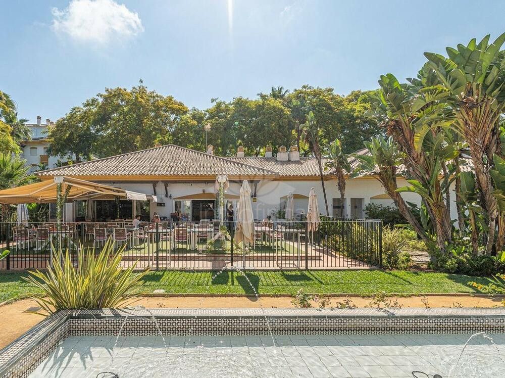 Ground Floor Apartment in La Dama de Noche, Marbella