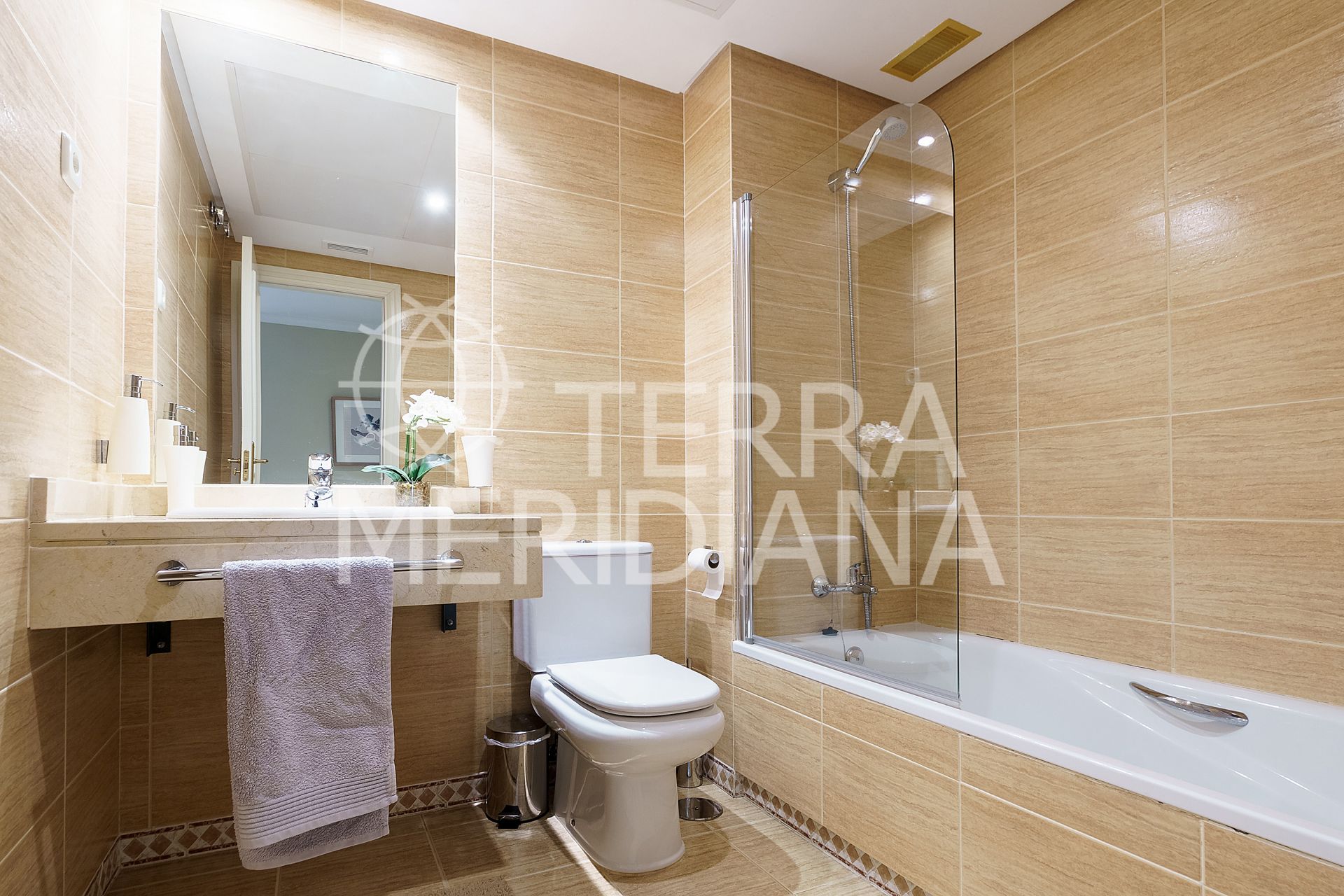 Ground Floor Apartment in La Dama de Noche, Marbella