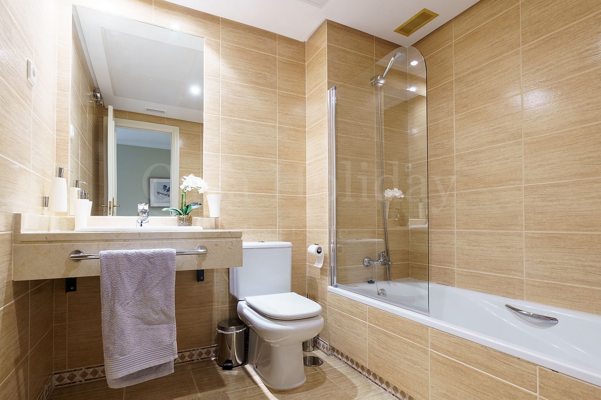 Apartamento Planta Baja en La Dama de Noche, Marbella