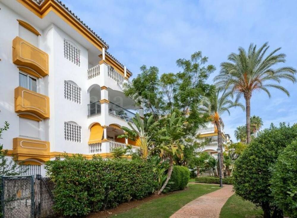 Apartamento Planta Baja en La Dama de Noche, Marbella