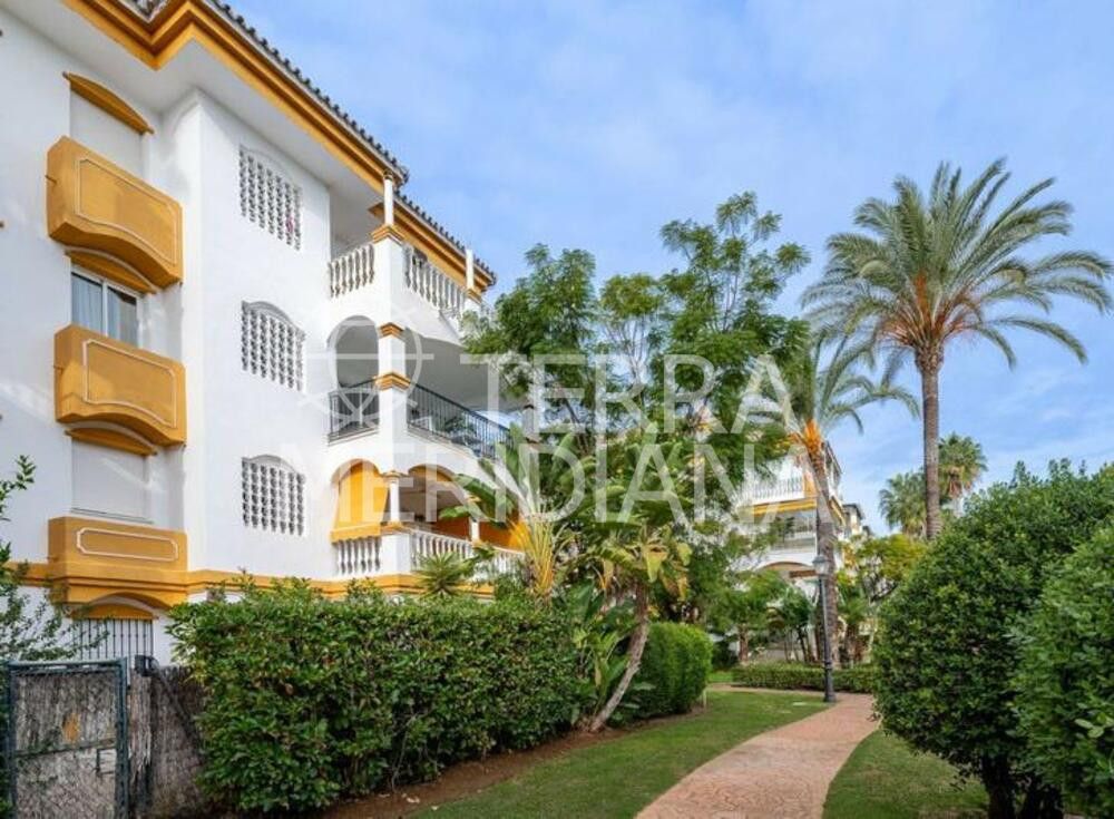 Ground Floor Apartment in La Dama de Noche, Marbella