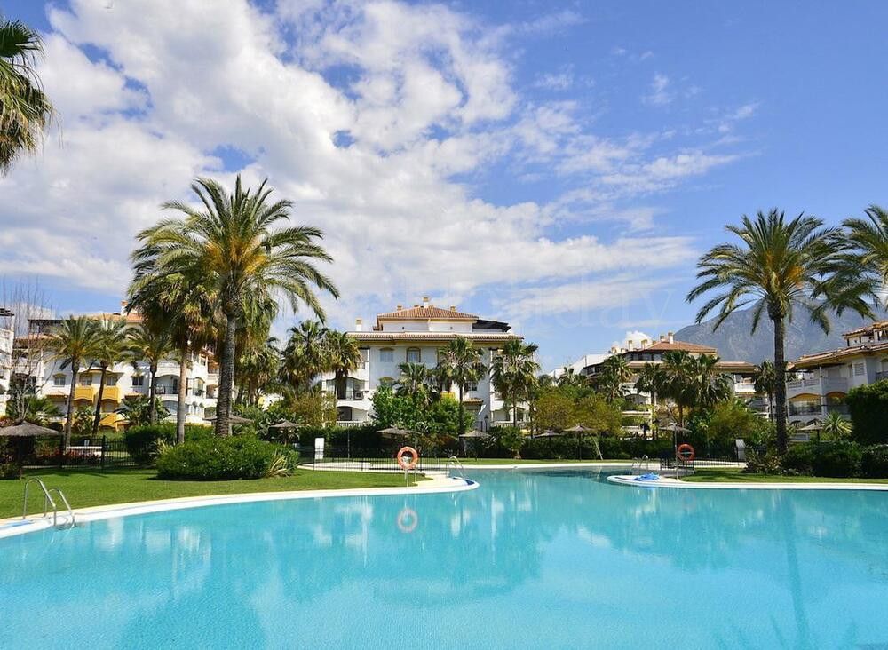 Apartamento Planta Baja en La Dama de Noche, Marbella