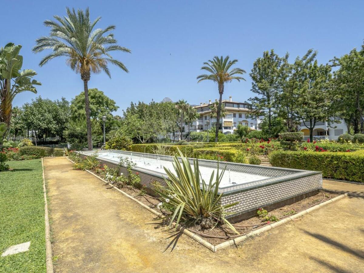 Ground Floor Apartment in La Dama de Noche, Marbella