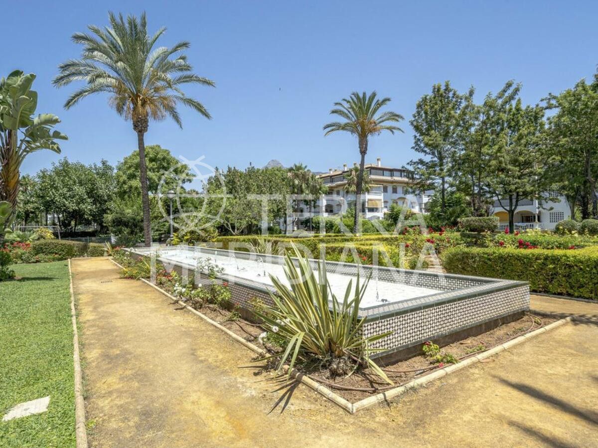 Ground Floor Apartment in La Dama de Noche, Marbella