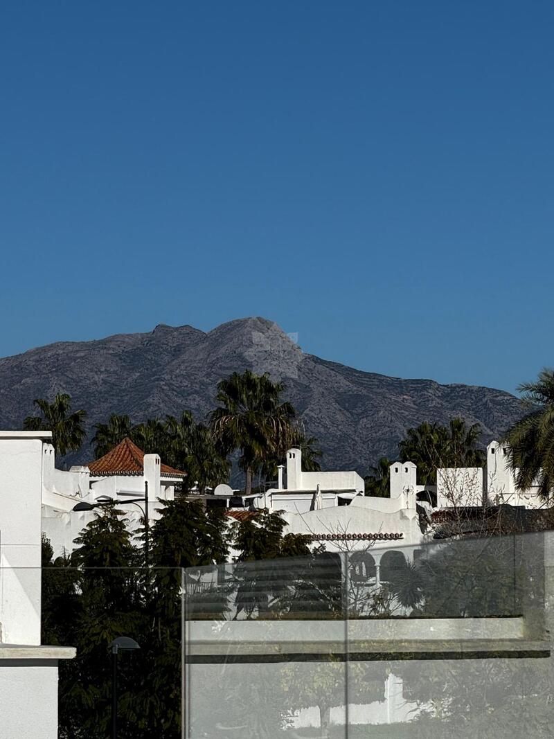 Apartamento en Bel Air, Estepona