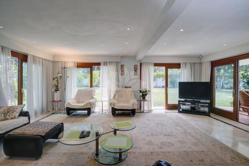 Villa en New Golden Mile, Estepona