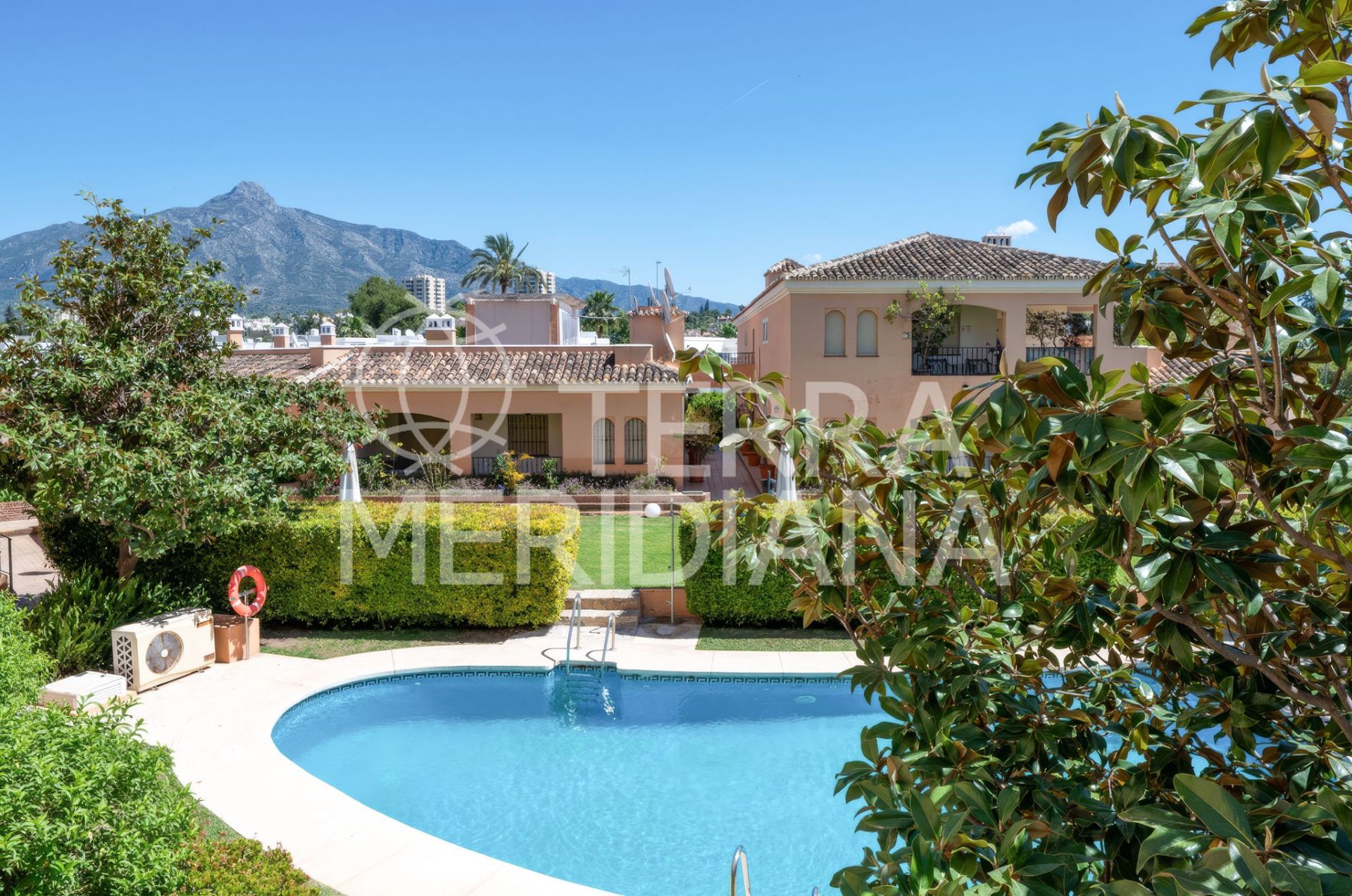 Apartment in Nueva Andalucia, Marbella