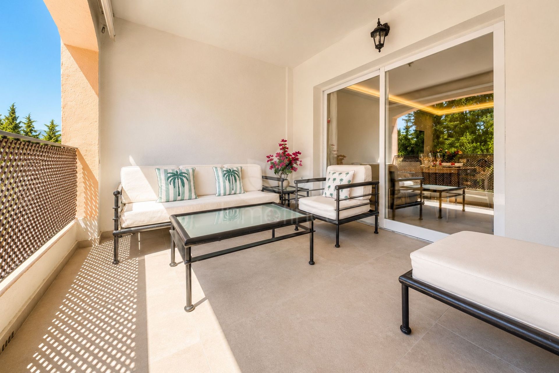 Apartment in Nueva Andalucia, Marbella