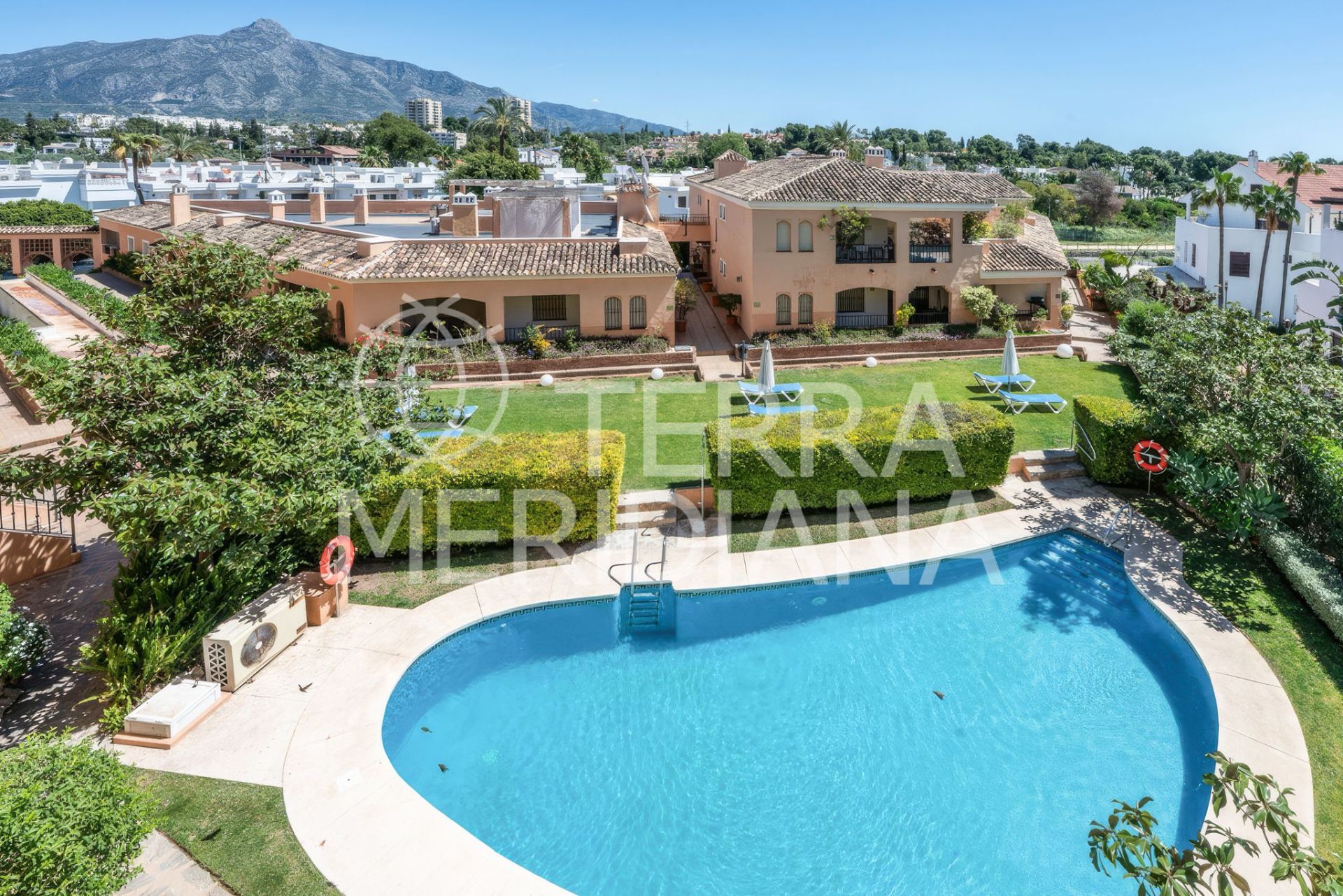 Apartment in Nueva Andalucia, Marbella