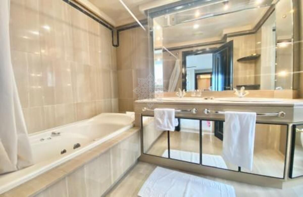 Apartment in Mare Nostrum, Marbella