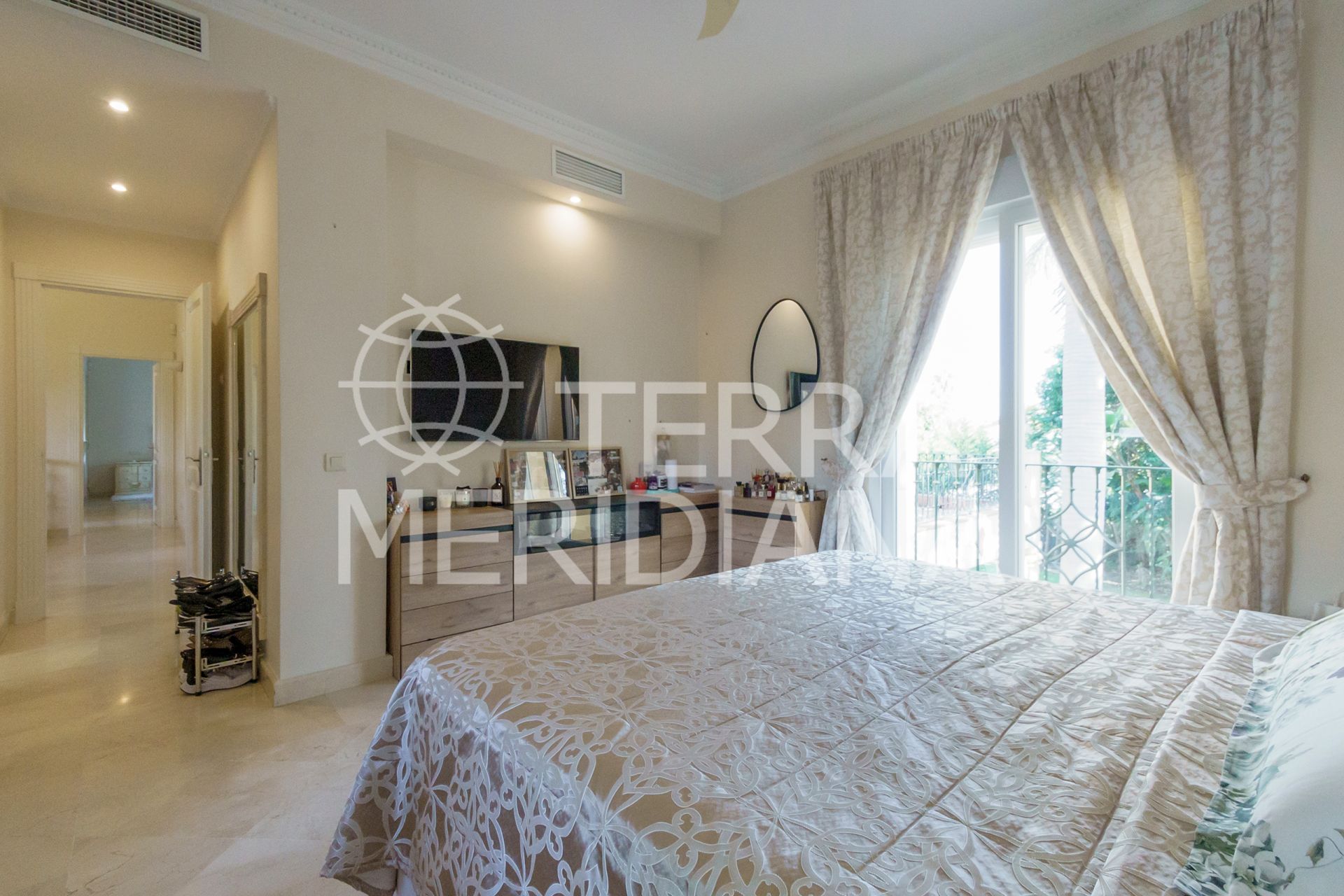 Villa in Las Brisas, Marbella