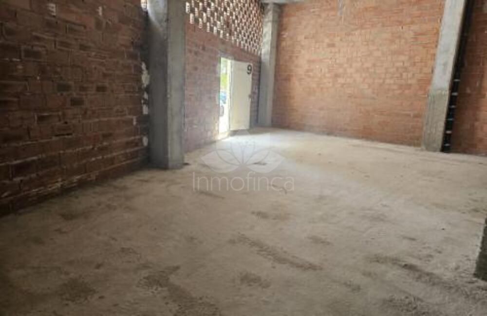 Centro Comercial en San Pedro Playa, San Pedro de Alcantara