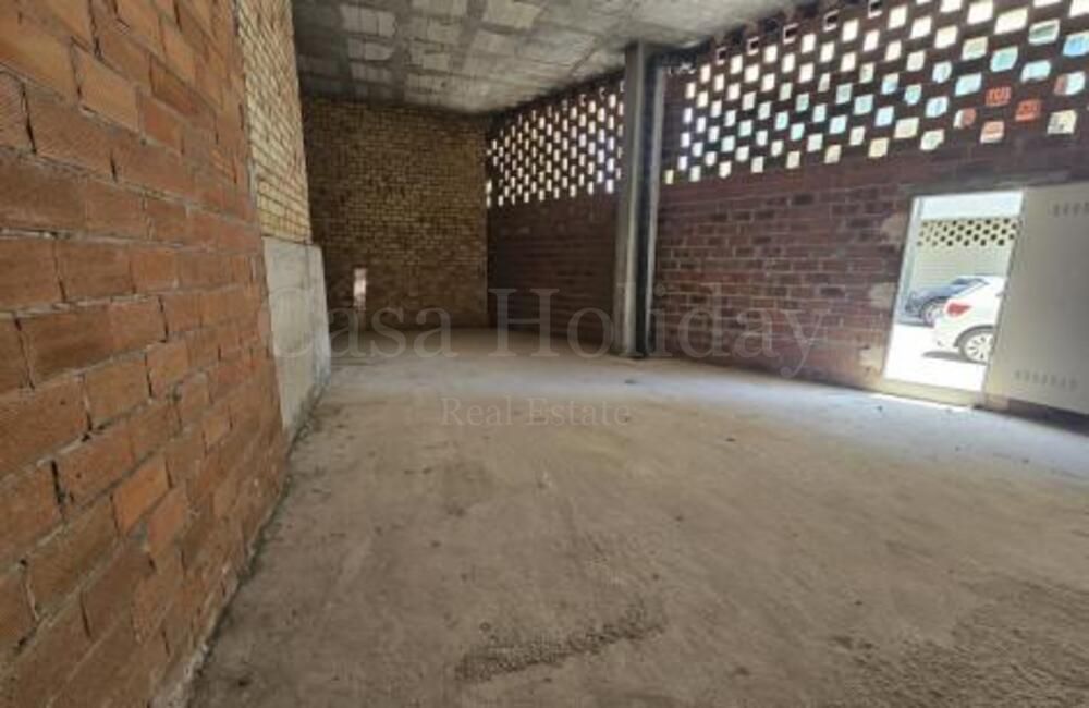 Centro Comercial en San Pedro Playa, San Pedro de Alcantara