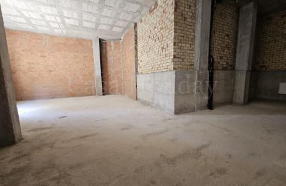 Centro Comercial en San Pedro Playa, San Pedro de Alcantara