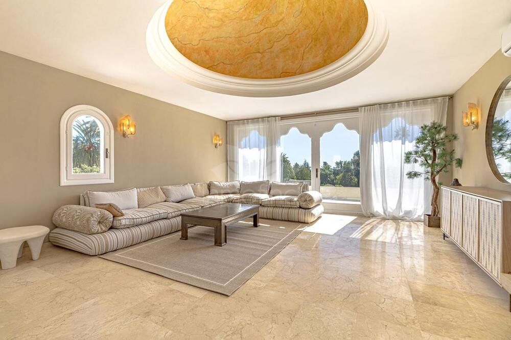 Villa in El Pilar, Estepona