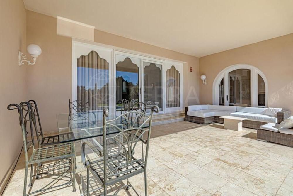 Villa in El Pilar, Estepona