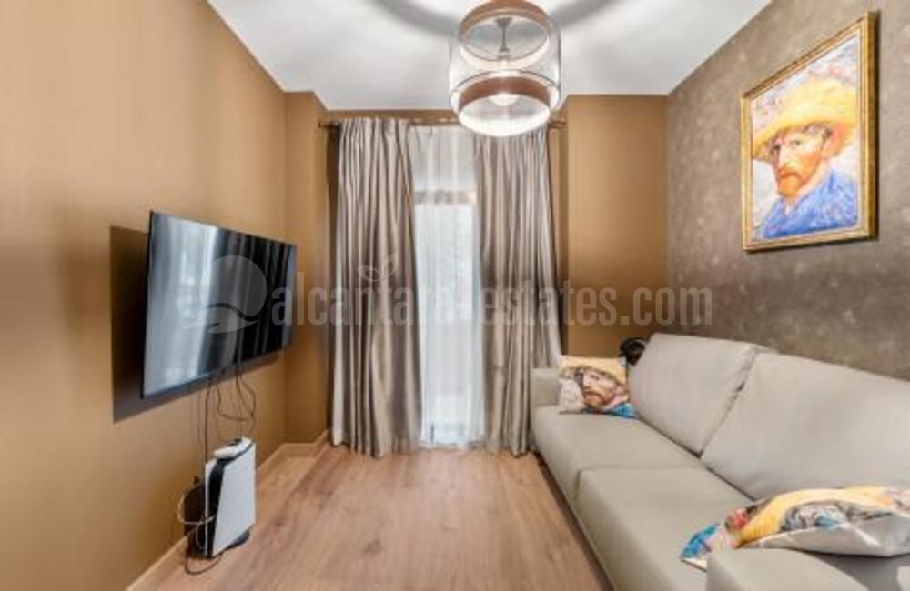 Ground Floor Apartment in Los Capanes del Golf, Benahavis