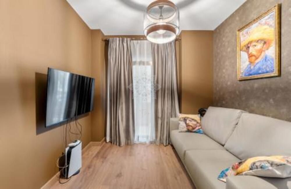 Ground Floor Apartment in Los Capanes del Golf, Benahavis