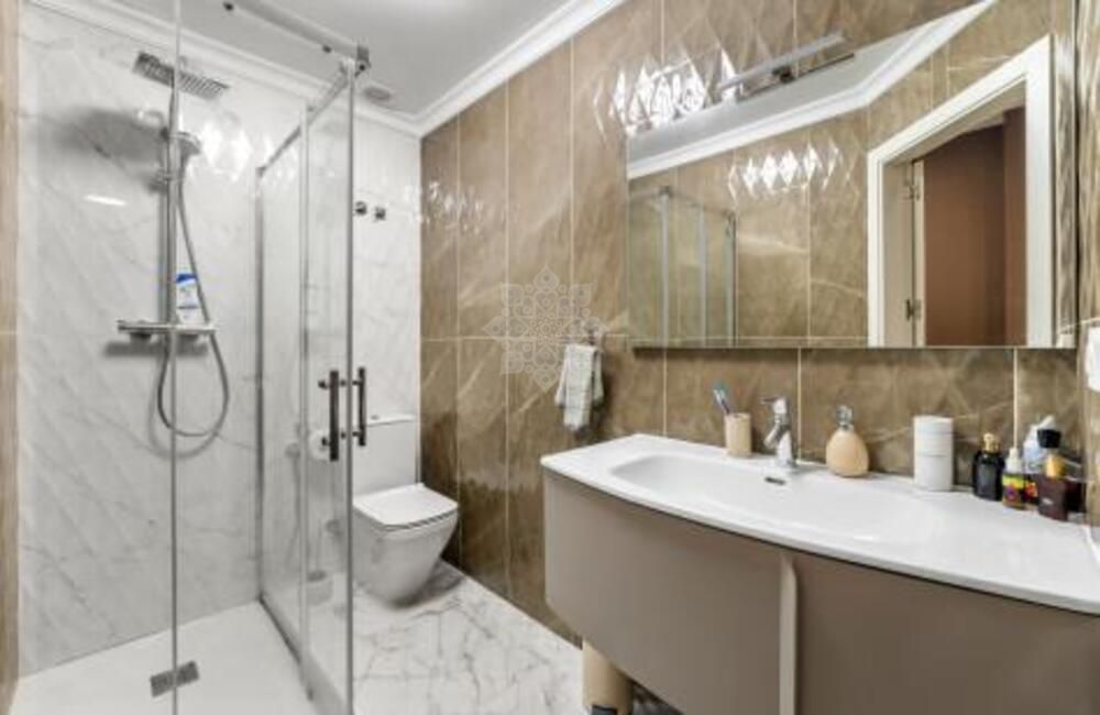 Ground Floor Apartment in Los Capanes del Golf, Benahavis