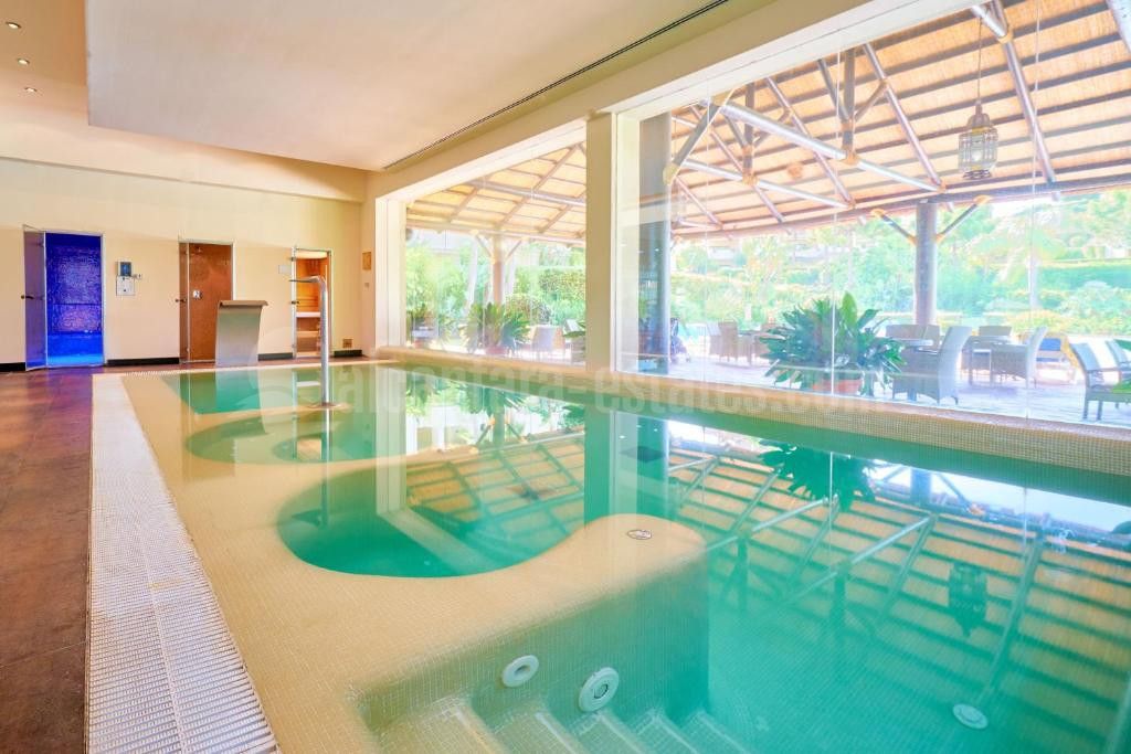 Ground Floor Apartment in Los Capanes del Golf, Benahavis