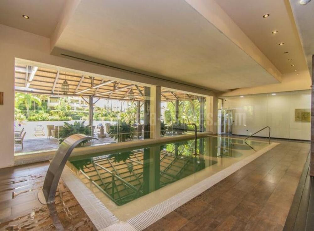 Ground Floor Apartment in Los Capanes del Golf, Benahavis